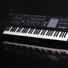 Edição LIMITADA: Arturia PolyBrute Noir